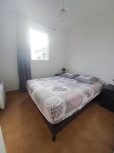 Charmant T2 avec Terrasse à Saint Aygulf - Idéal pour 3 personnes