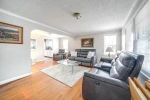 Walk to Lake Erie and Beach Access Home with Deck! - Conneaut