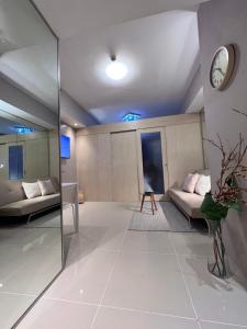 Makati Room 381 1 br deluxe SMJazz T2 residence New