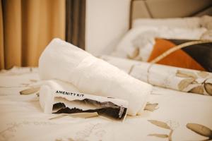 AR14 - 1BR Homish Hermit Arezzo