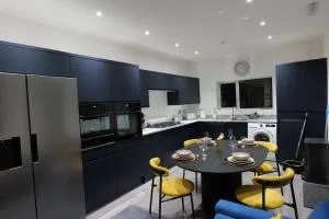 The Liverpool Luxe Suites - Walton on the Hill