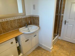 Sherfield Park Ensuite Room