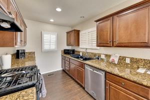 4 Mi to Dtwn: Riverside Gem w Pool & Game Room