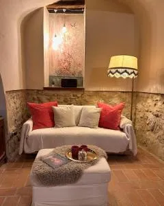 Lanternone nel Borgo - Appartamento di Charme con Giardino - Castel Todino