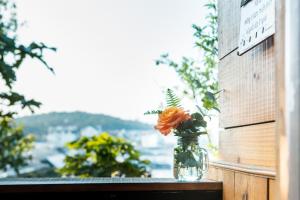 Romantic & Breezy Chalet - September Garden Homestay