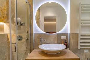 Cipro Vatican Luxury Escape