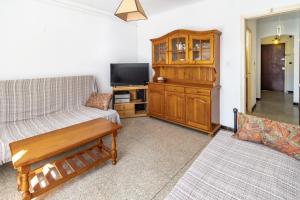 Sant Genís 19 - ático con terraza y vistas