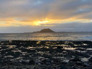 Arena Home, Chic & Sea View