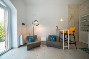 Private Pool & parking DONNA LINA