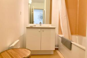 Maisons de vacances Les Naiades C14 - 2 bedrooms for 6 people ! : photos des chambres