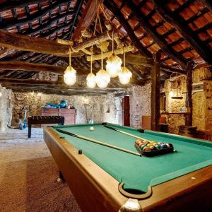 Holiday home Neva with private pool and game room