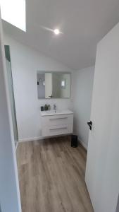 Maisons de vacances Maison route des plages : photos des chambres