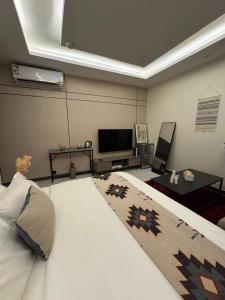 Retrait is a quiet and elegant studio