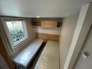 Mobil-home récent de 2025 à Camping Domaine lIle dOr à Saint Raphaël