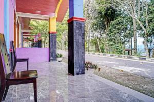 Hotel O Taman Wisata Iman Ii Near Taman Wisata Iman Sitinjo