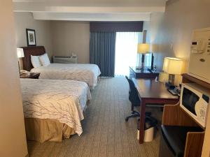 2 Full Bed room in Eastland Suites Extended Stay Hotel & Conference Center Urbana
