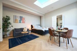 Central City Escape Modern Studio Near Everything