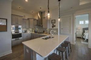 Whale Tales Prominence 30A! BESIDE POOL! 6 seater LSV! 4 Bikes Sleeps 6!