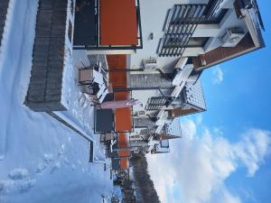 Nad Lipami 2 - apartament z sauną i tarasem blisko stoku Szczyrk