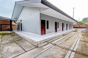 OYO 92289 Hotel Aji Kusuma