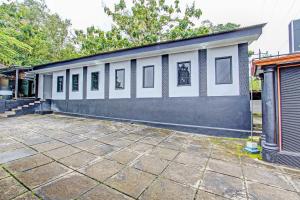 OYO 92287 Hotel Aji Mantoro