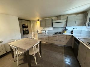 Provençal villa with pool