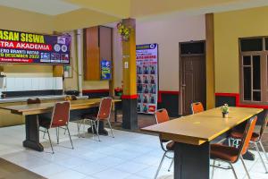 Collection O 92268 Hotel Aero