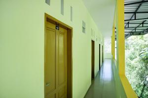 Hotel O Parapat Near Dermaga Ajibata Formerly Pudan Residence 2