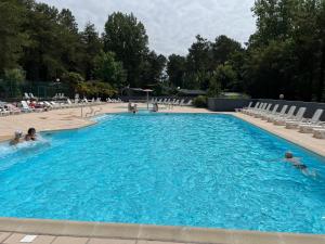 Campings Mobile home luxe au calme - 6 pers - 3 ch - 2 sdb : photos des chambres