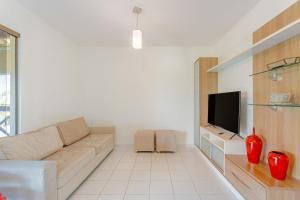 GB120 Ótimo Apartamento com 3 Suítes - Guarajuba