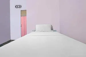 SPOT ON 92421 City Kost Syariah - Belinyu