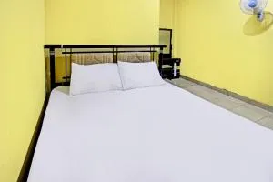 SPOT ON 92420 Kos Agi Mataram Near Masjid Hissoh Al-Faham - Lembar