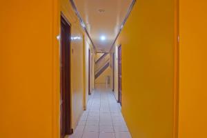 SPOT ON 92458 Azeela Kost Syariah