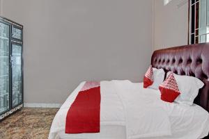 OYO 92456 Putri Homestay Syariah Near SPBU 14.282.694 (Air Hitam)