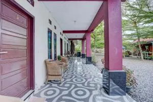 OYO 92464 Efniati Homestay Syariah - Payakumbuh