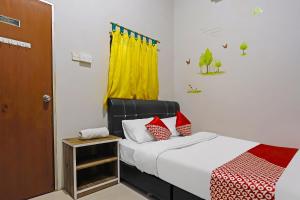 Hotel O Hasan House Syariah 2NearVihara Budhi Bhakti