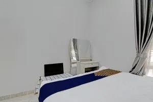 SPOT ON 92536 Teguh Homestay Syariah - Parit