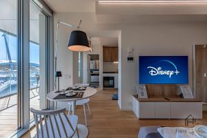 Luxury by the Sea - Free Park - Gym - UltraWiFi