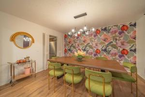 Luxury 4BR OKC Retreat w Hot Tub & Pool Table