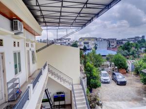 OYO Life 92637 Kost Arya Exclusive