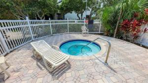 2301-2-CD-Enclave Skyline condo Near Universal