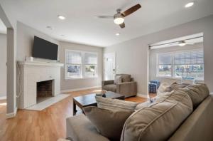 Salt Life Retreat Unit A-2BR/2BA, Heart of Margate