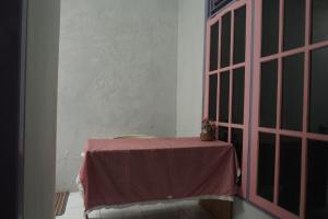 Hotel O Wisma Parakita Syariah Near RS Faisal Patalasang