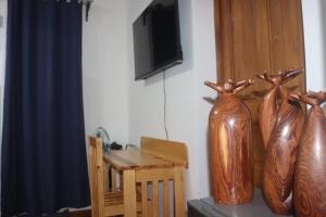 Résidence MIANTSOARIVO Guest House