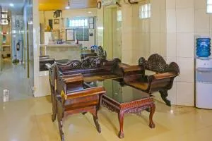 OYO 92677 Hotel Bintaro - Mencil