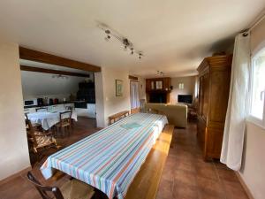 Chalets La Ferme de Gayri, chalet d'exception avec sauna et jacuzzi a 5 minutes de St-Lary Soulan : photos des chambres