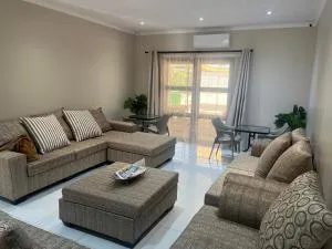 Magnolia House and Gardens - Prospect