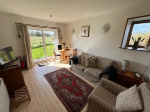 Stable Cottage by Roslin Glen