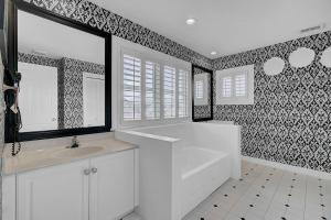 Boardwalk 113 by Wild Dunes, with Amenities