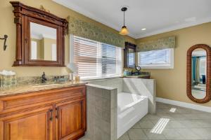 Boardwalk 114 by Wild Dunes, with Amenities